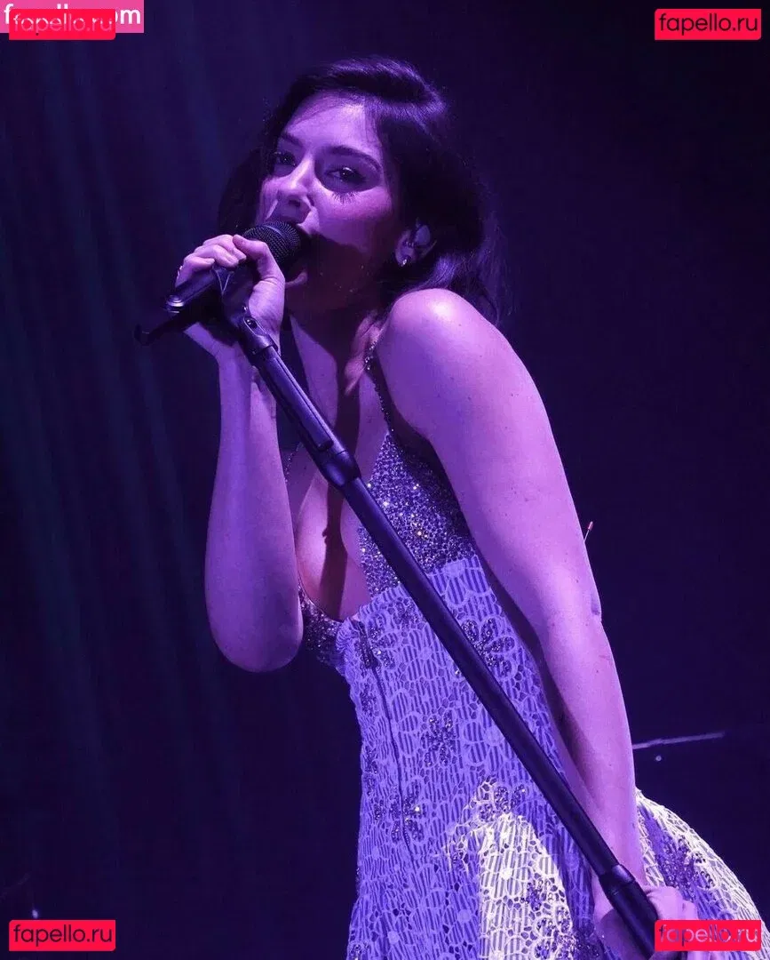 Gracie Abrams Onlyfans Photo Gallery 