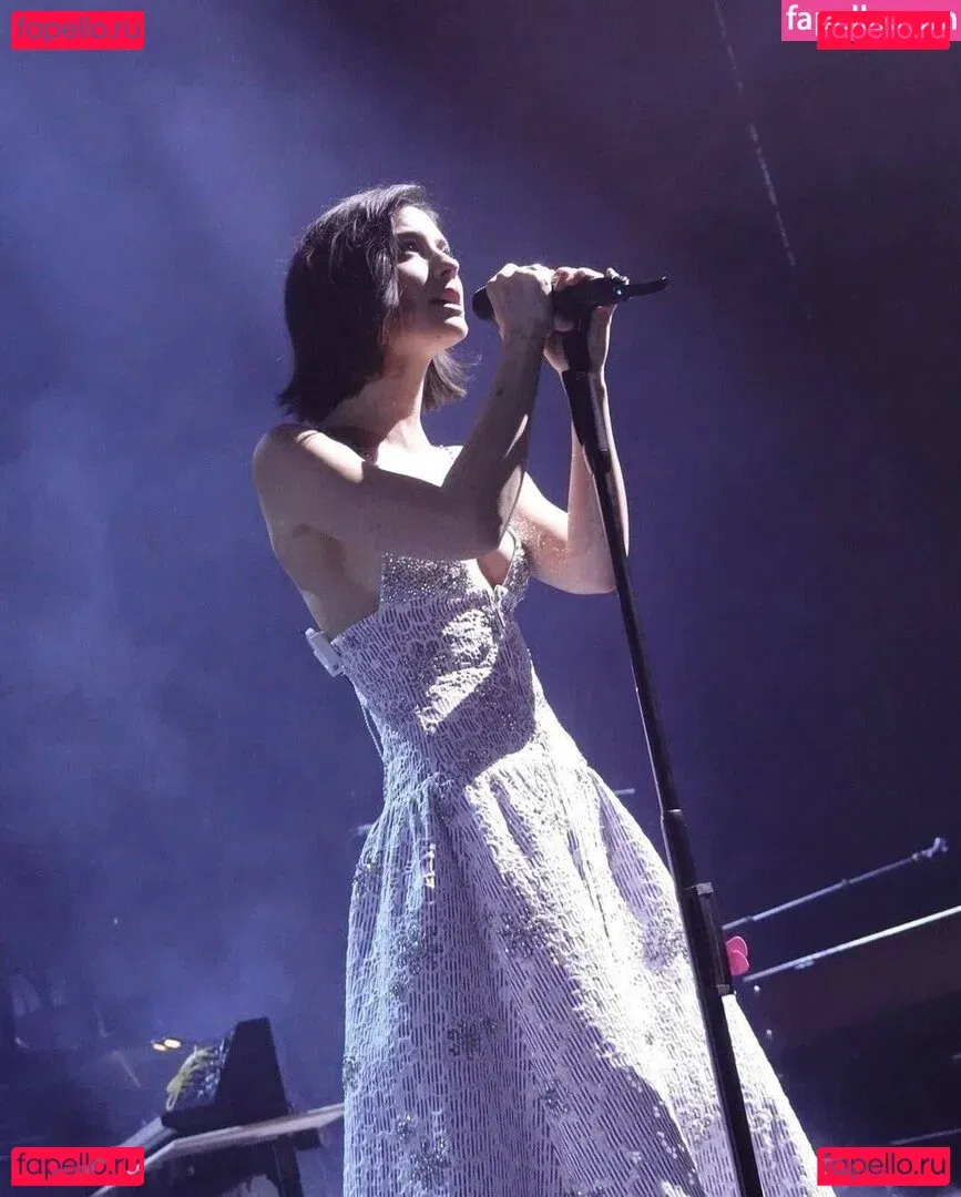 Gracie Abrams Onlyfans Photo Gallery 