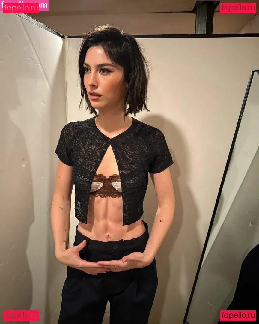 Gracie Abrams Onlyfans Photo Gallery 