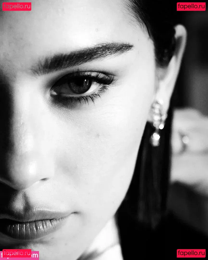 Gracie Abrams Onlyfans Photo Gallery 