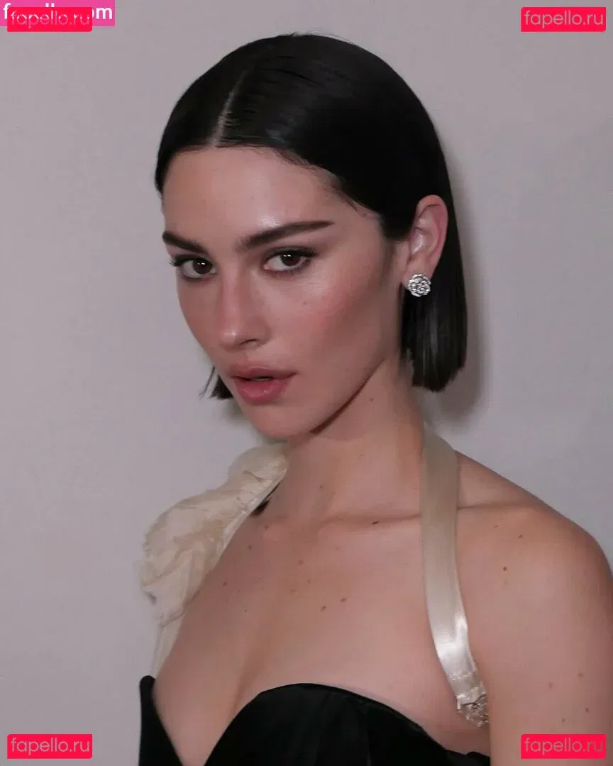 Gracie Abrams Onlyfans Photo Gallery 