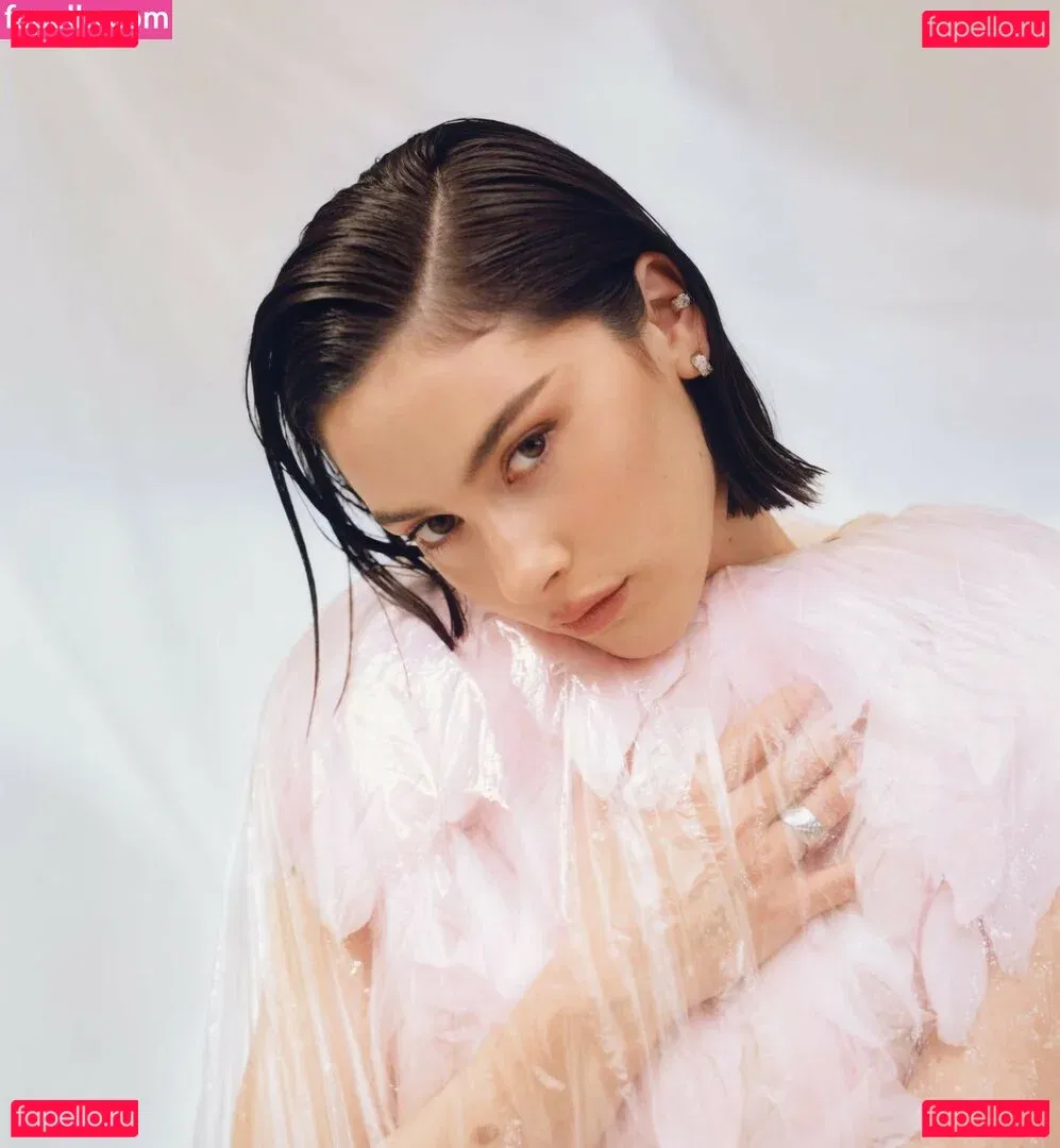 Gracie Abrams Onlyfans Photo Gallery 