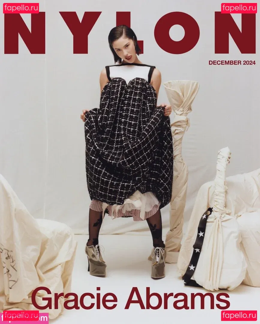 Gracie Abrams Onlyfans Photo Gallery 