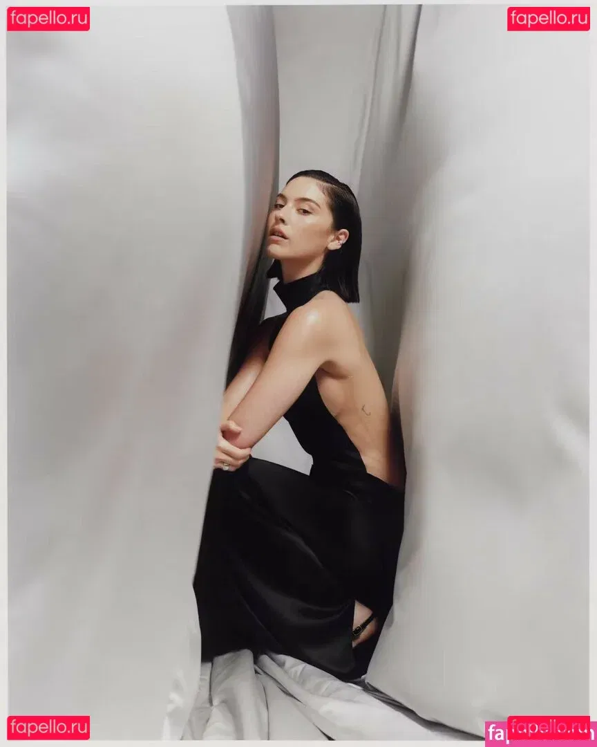 Gracie Abrams Onlyfans Photo Gallery 