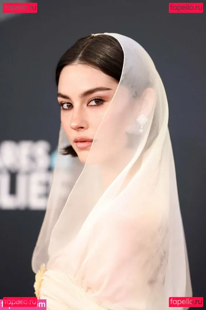 Gracie Abrams Onlyfans Photo Gallery 