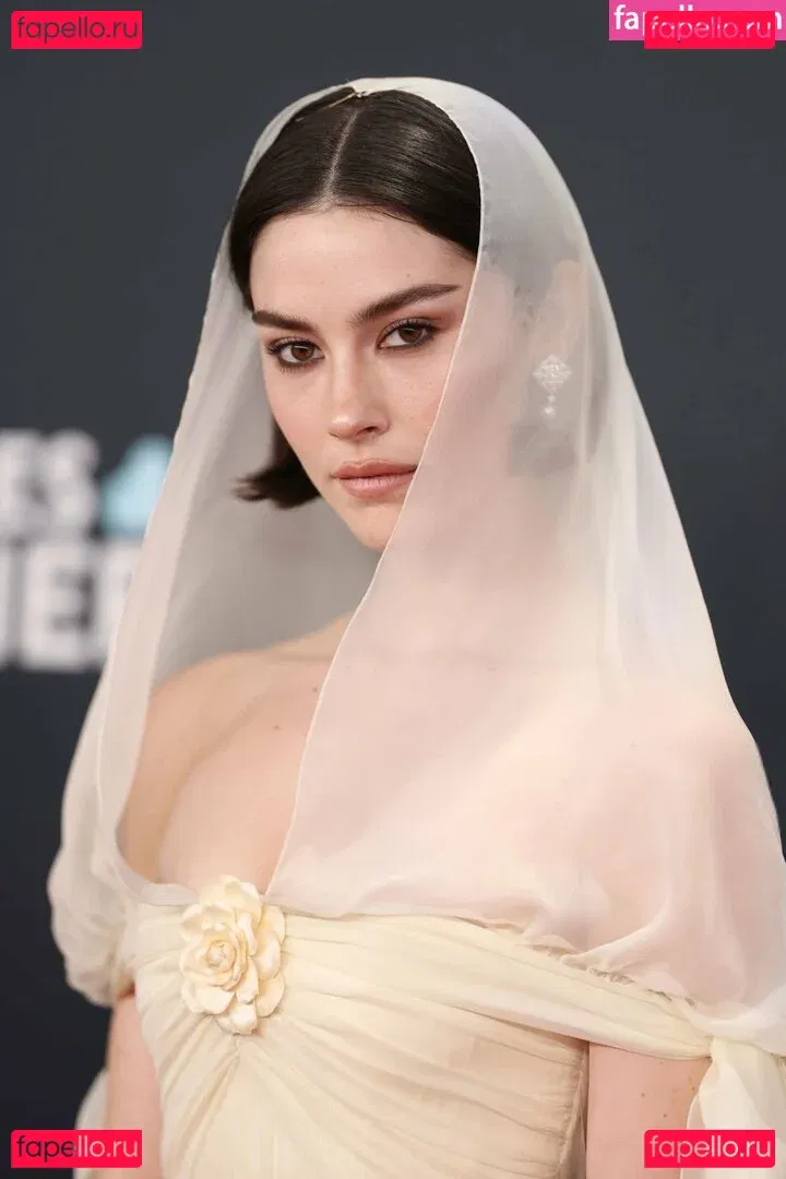 Gracie Abrams Onlyfans Photo Gallery 