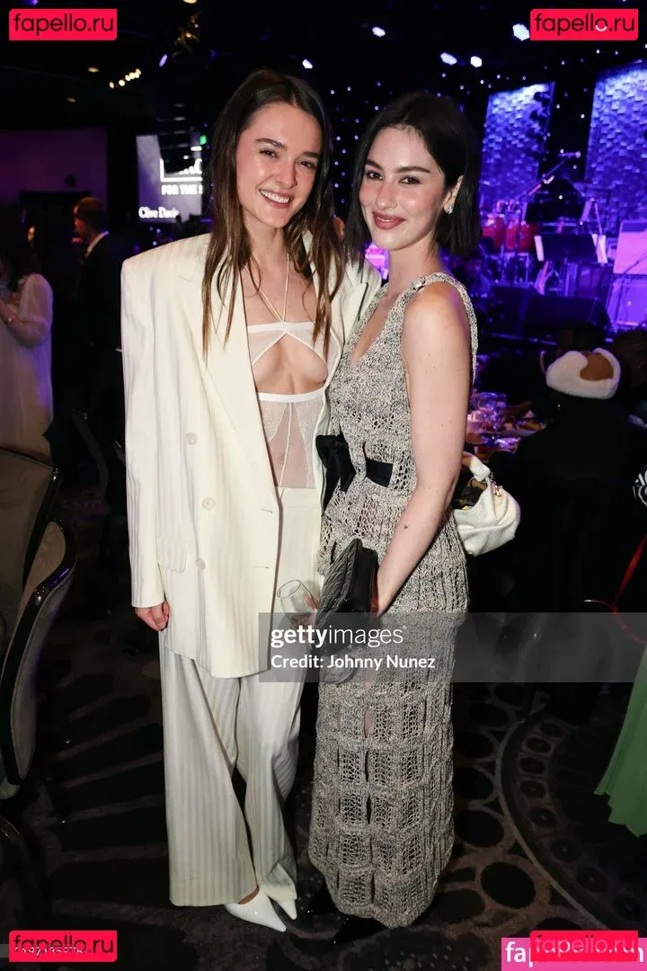 Gracie Abrams Onlyfans Photo Gallery 