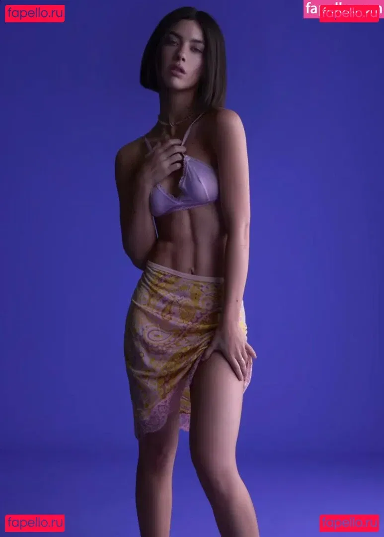 Gracie Abrams Onlyfans Photo Gallery 