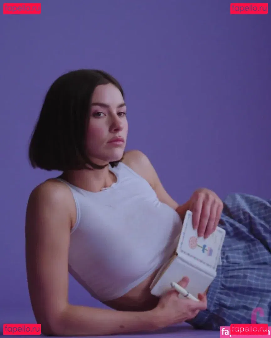 Gracie Abrams Onlyfans Photo Gallery 