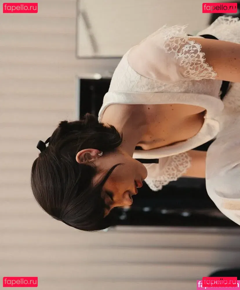 Gracie Abrams Onlyfans Photo Gallery 