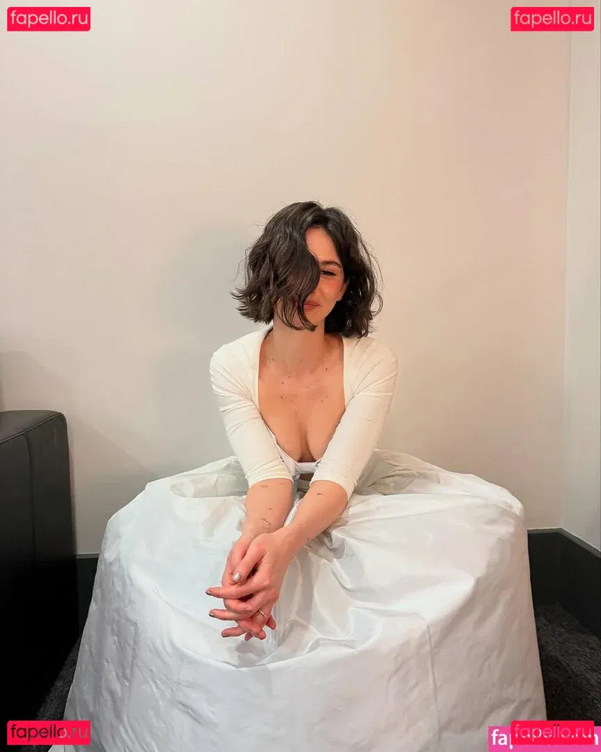 Gracie Abrams Onlyfans Photo Gallery 