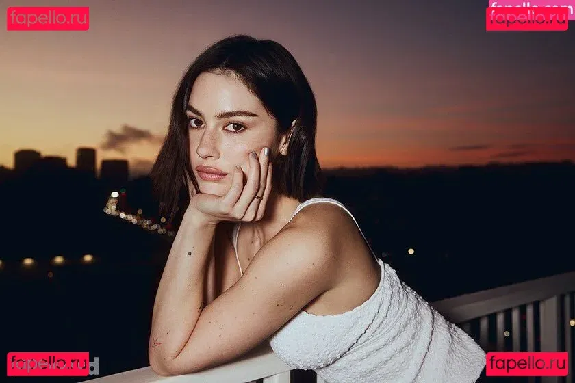 Gracie Abrams Onlyfans Photo Gallery 