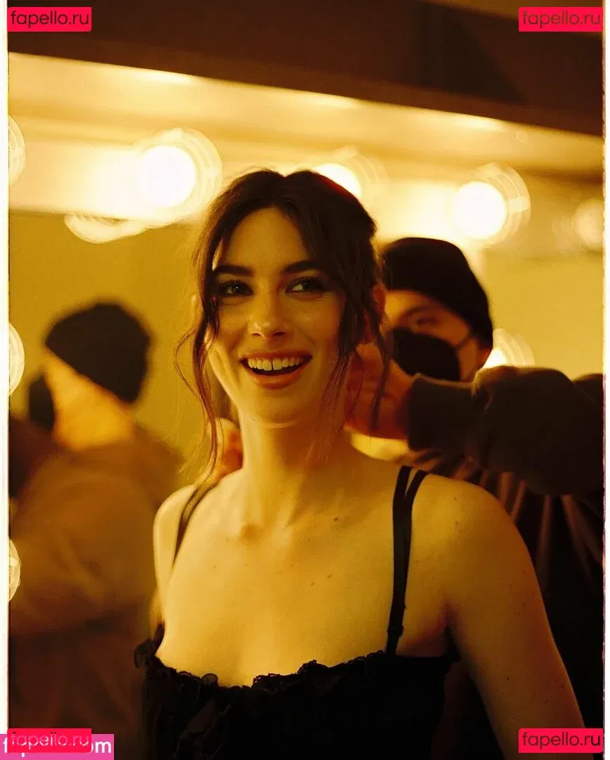 Gracie Abrams Onlyfans Photo Gallery 