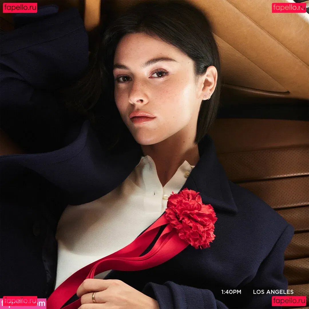 Gracie Abrams Onlyfans Photo Gallery 