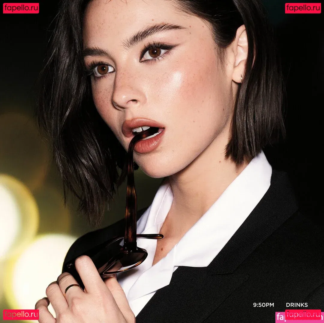 Gracie Abrams Onlyfans Photo Gallery 