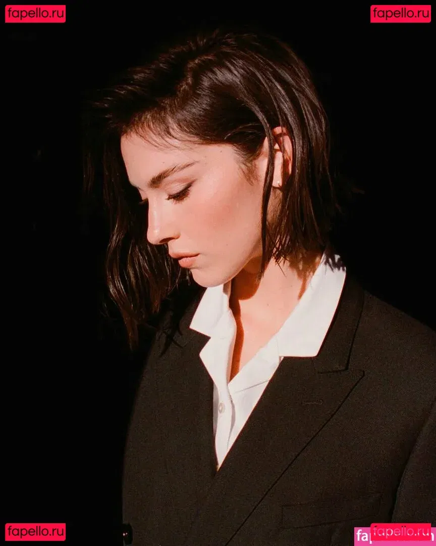 Gracie Abrams Onlyfans Photo Gallery 