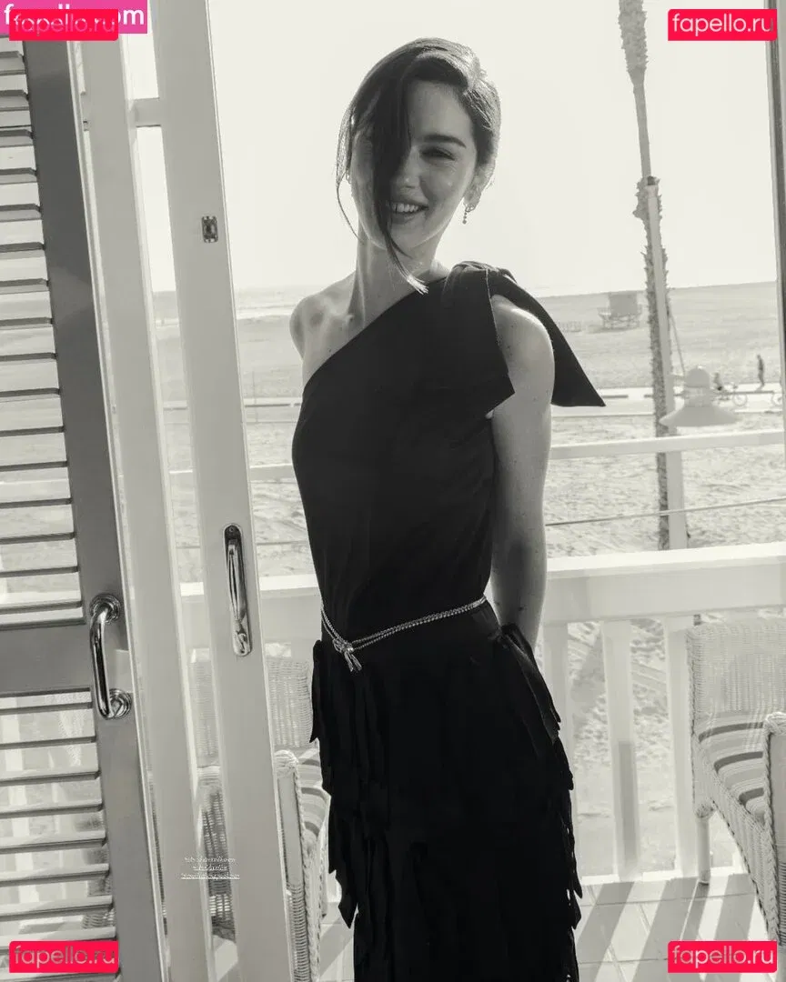 Gracie Abrams Onlyfans Photo Gallery 