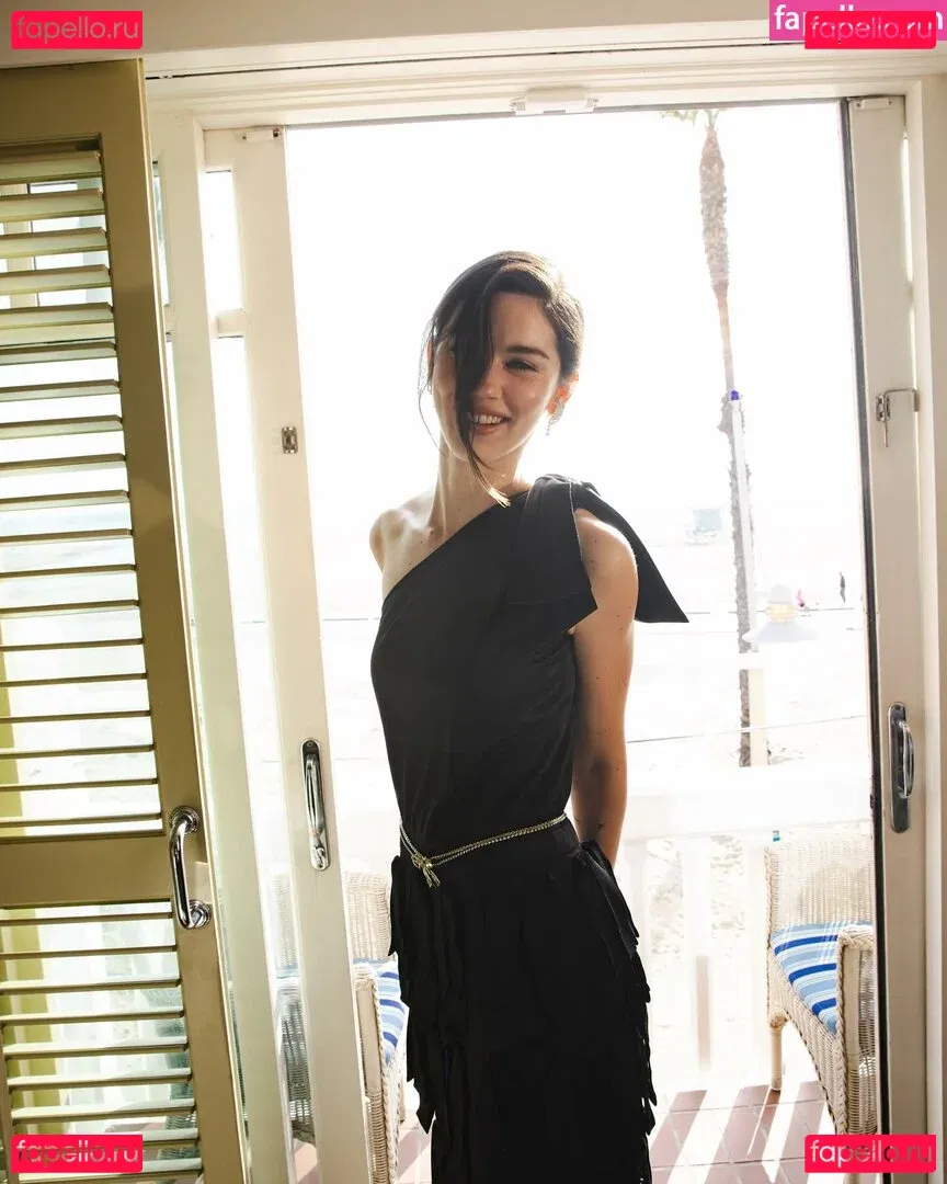 Gracie Abrams Onlyfans Photo Gallery 