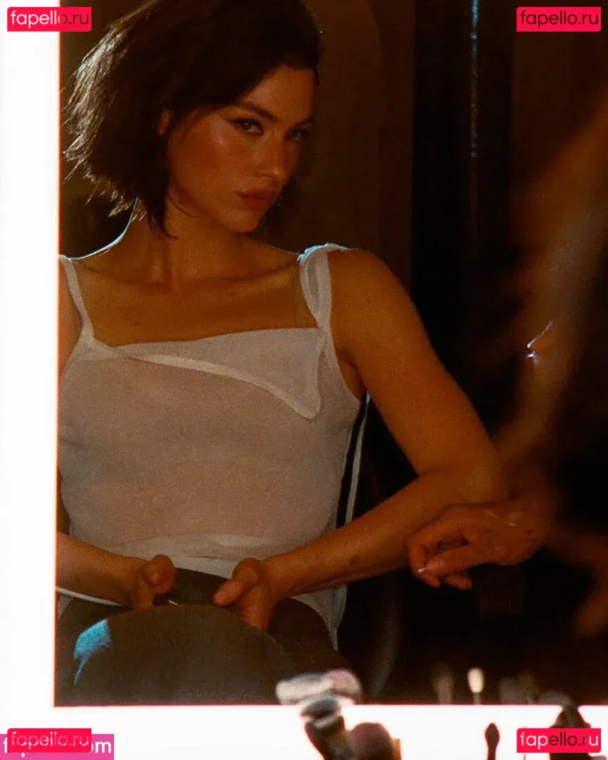 Gracie Abrams Onlyfans Photo Gallery 