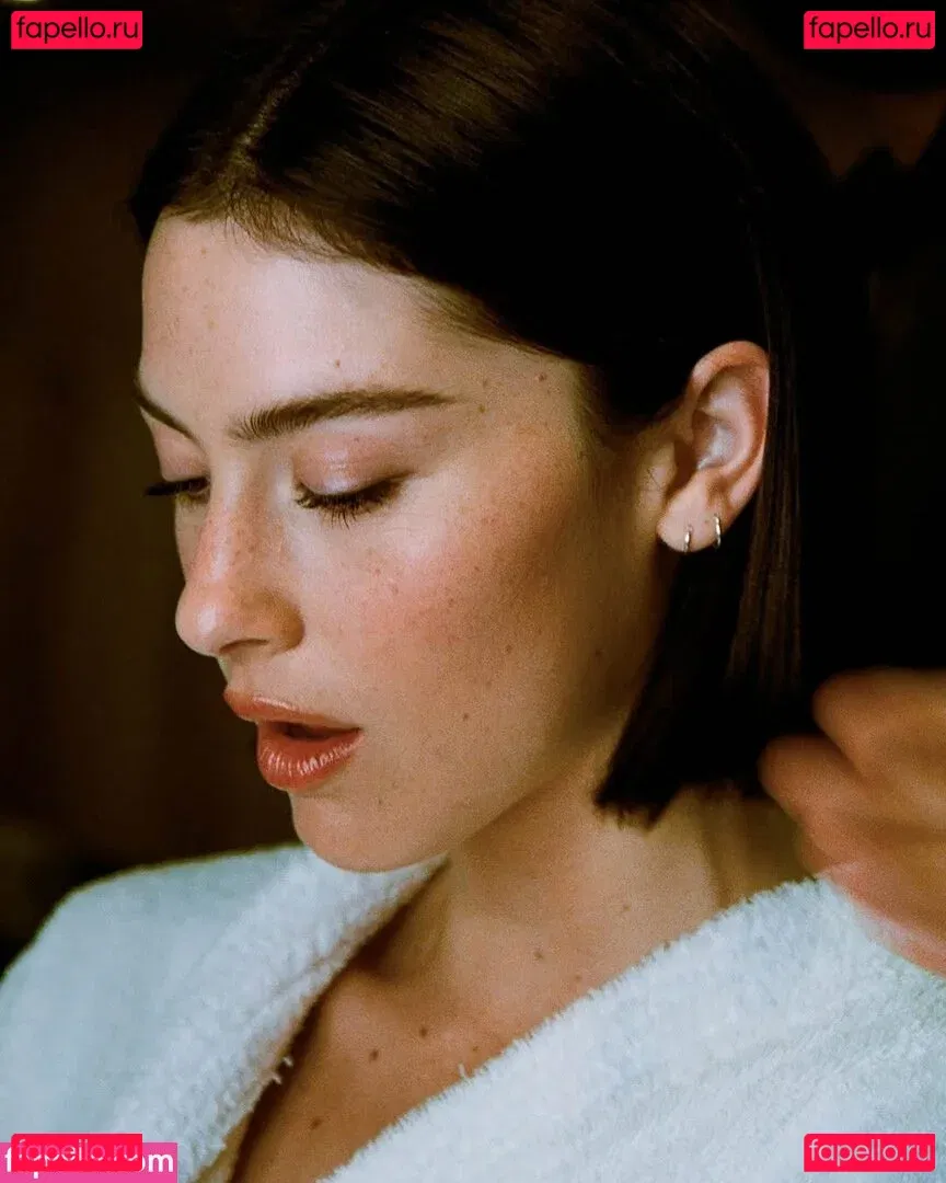 Gracie Abrams Onlyfans Photo Gallery 