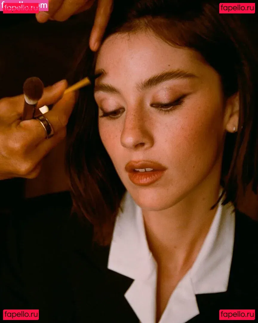 Gracie Abrams Onlyfans Photo Gallery 