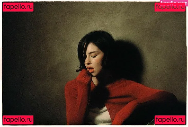 Gracie Abrams Onlyfans Photo Gallery 