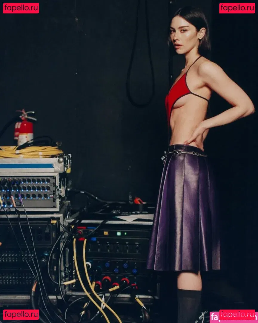 Gracie Abrams Onlyfans Photo Gallery 