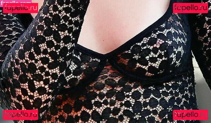 Gracie Abrams Onlyfans Photo Gallery 