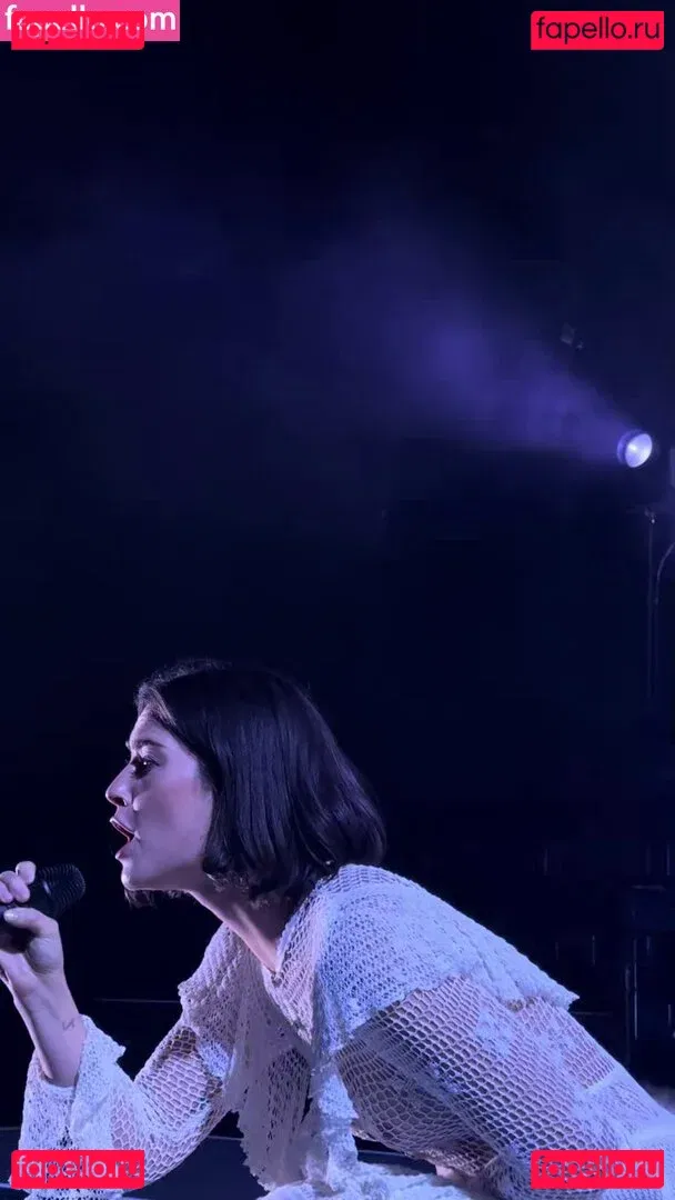 Gracie Abrams Onlyfans Photo Gallery 