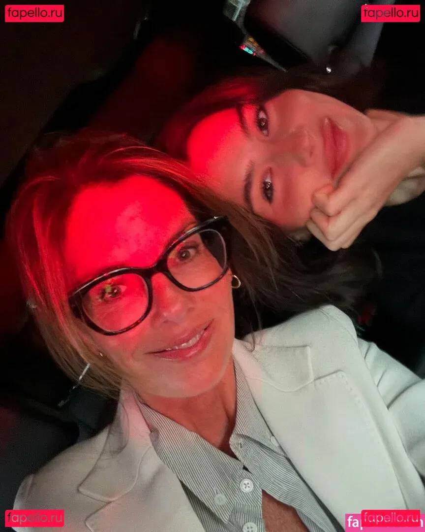 Gracie Abrams Onlyfans Photo Gallery 