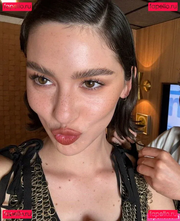 Gracie Abrams Onlyfans Photo Gallery 