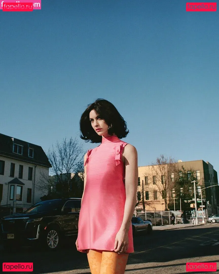 Gracie Abrams Onlyfans Photo Gallery 