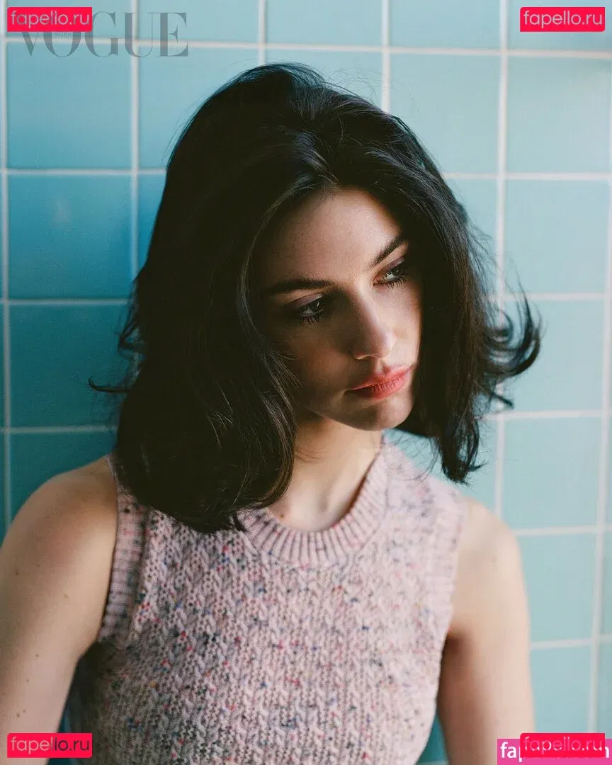 Gracie Abrams Onlyfans Photo Gallery 