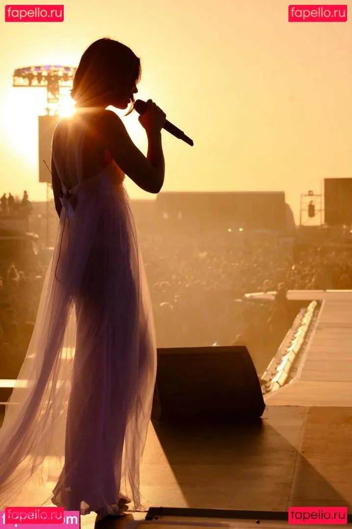 Gracie Abrams Onlyfans Photo Gallery 