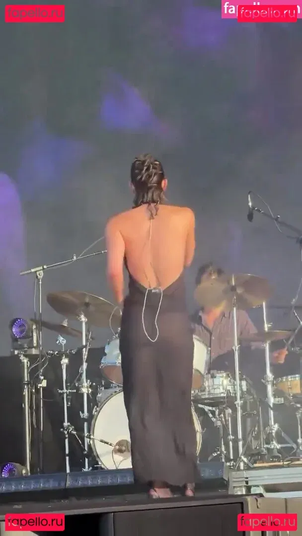 Gracie Abrams Onlyfans Photo Gallery 