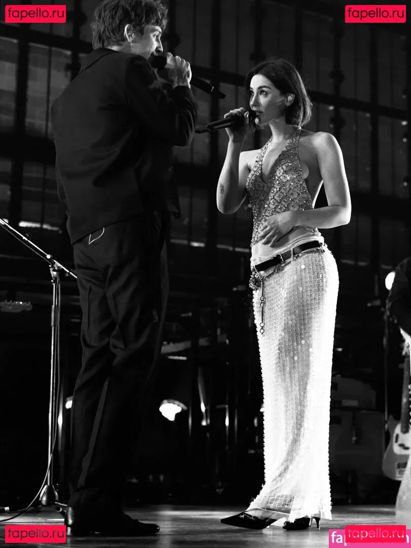 Gracie Abrams Onlyfans Photo Gallery 