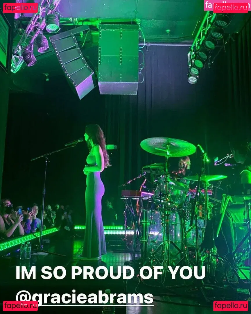 Gracie Abrams Onlyfans Photo Gallery 