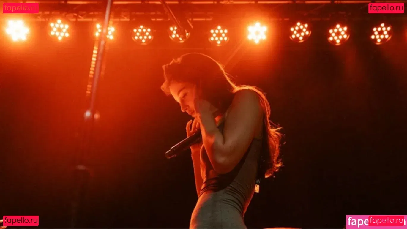 Gracie Abrams Onlyfans Photo Gallery 