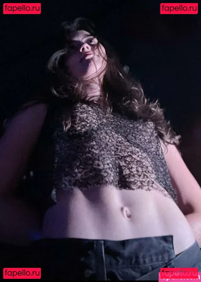 Gracie Abrams Onlyfans Photo Gallery 