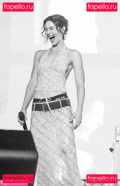 Gracie Abrams Onlyfans Photo Gallery 