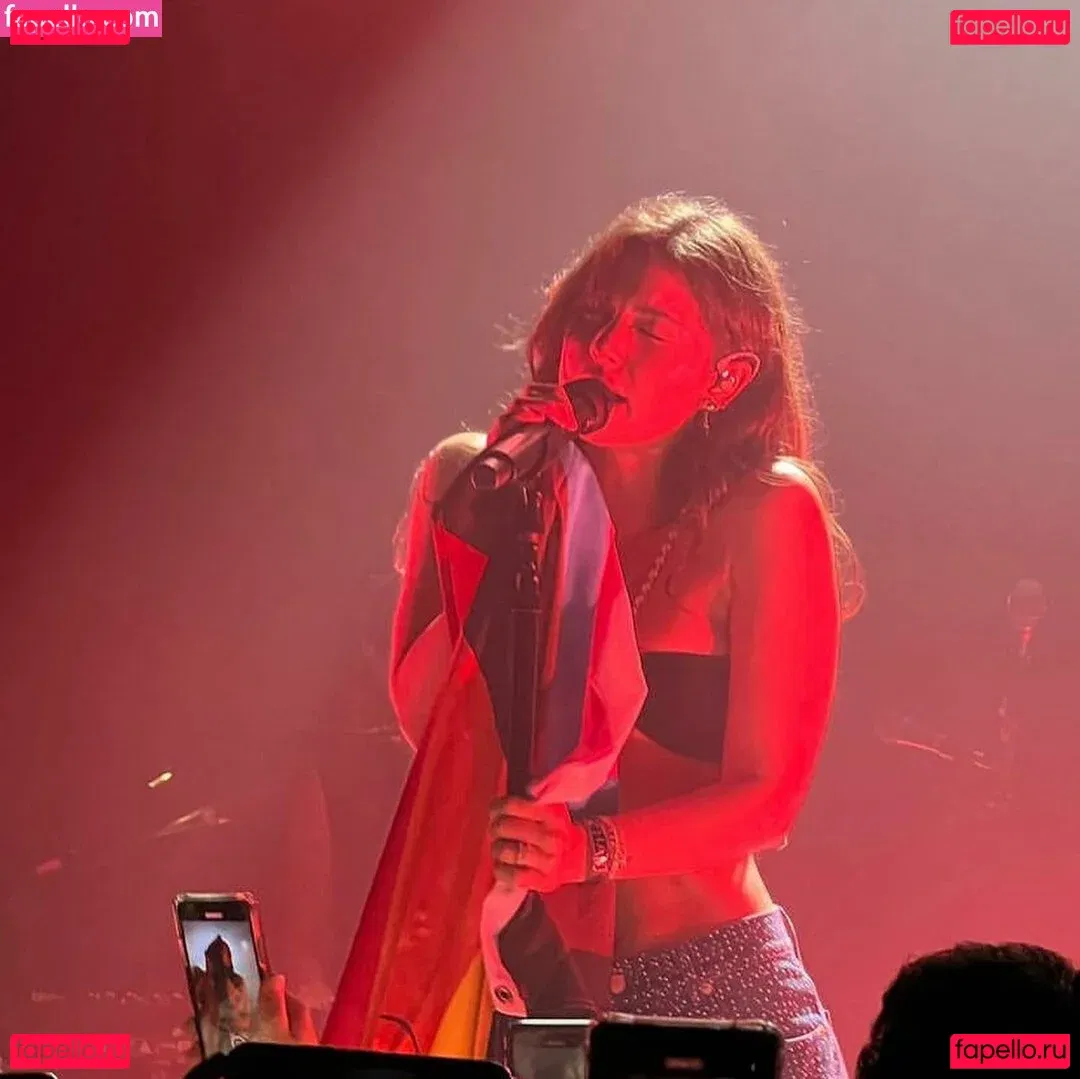 Gracie Abrams Onlyfans Photo Gallery 