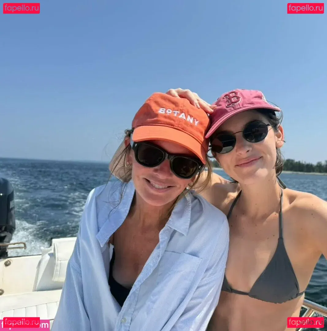 Gracie Abrams Onlyfans Photo Gallery 