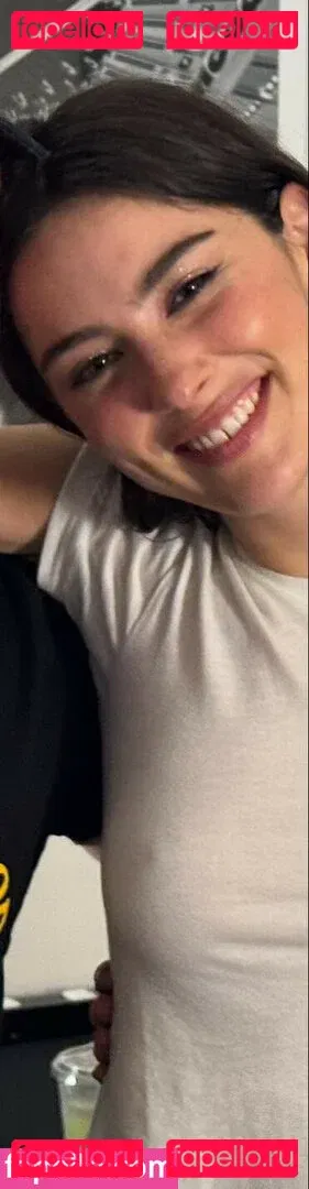 Gracie Abrams Onlyfans Photo Gallery 