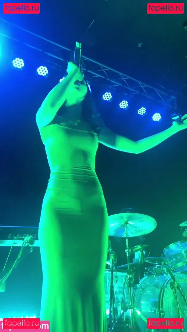 Gracie Abrams Onlyfans Photo Gallery 