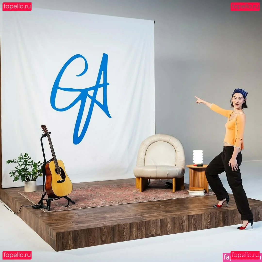 Gracie Abrams Onlyfans Photo Gallery 