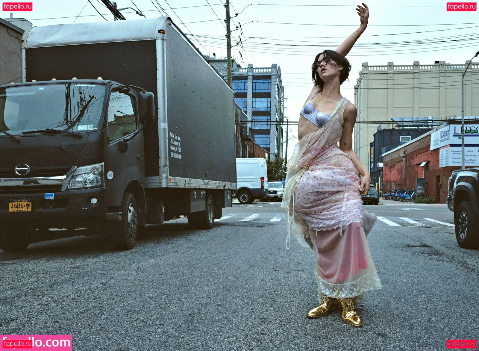 Gracie Abrams Onlyfans Photo Gallery 