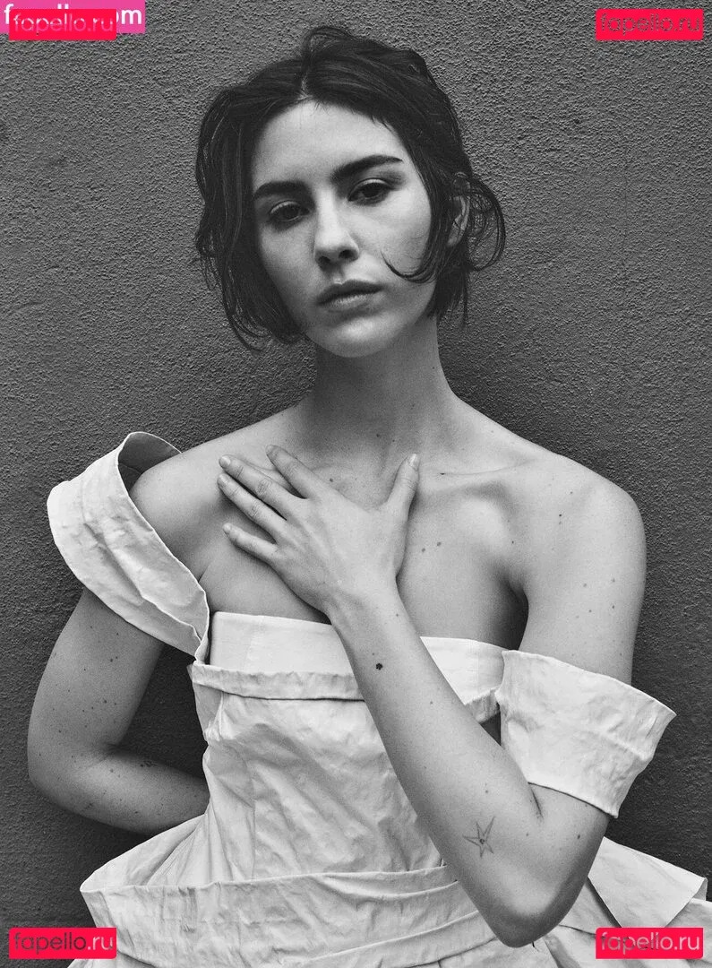 Gracie Abrams Onlyfans Photo Gallery 