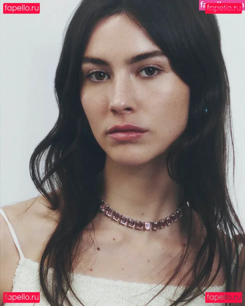 Gracie Abrams Onlyfans Photo Gallery 