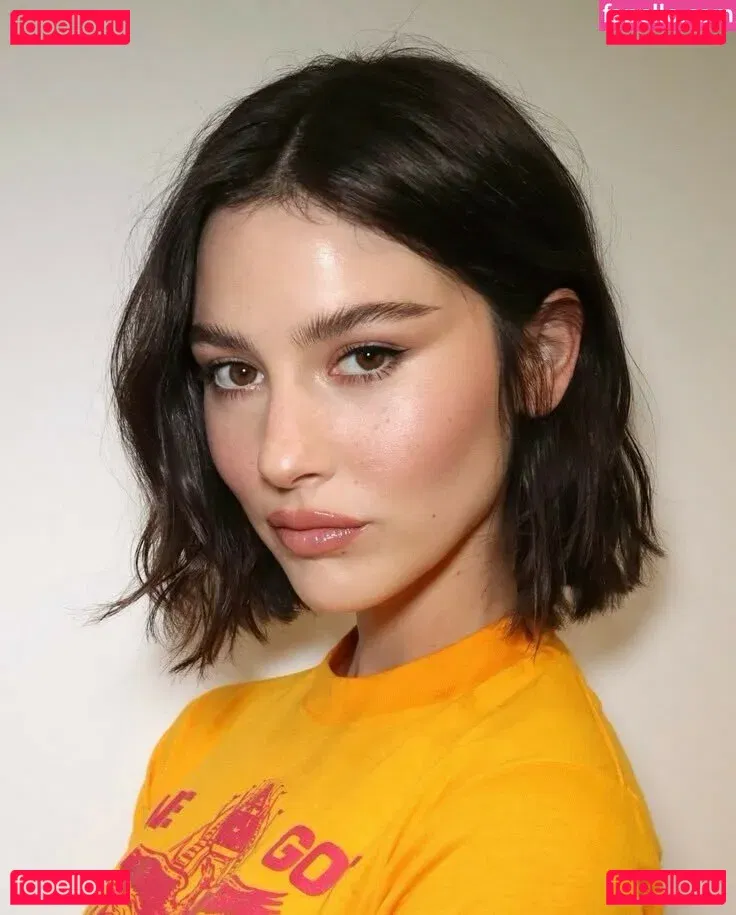 Gracie Abrams Onlyfans Photo Gallery 