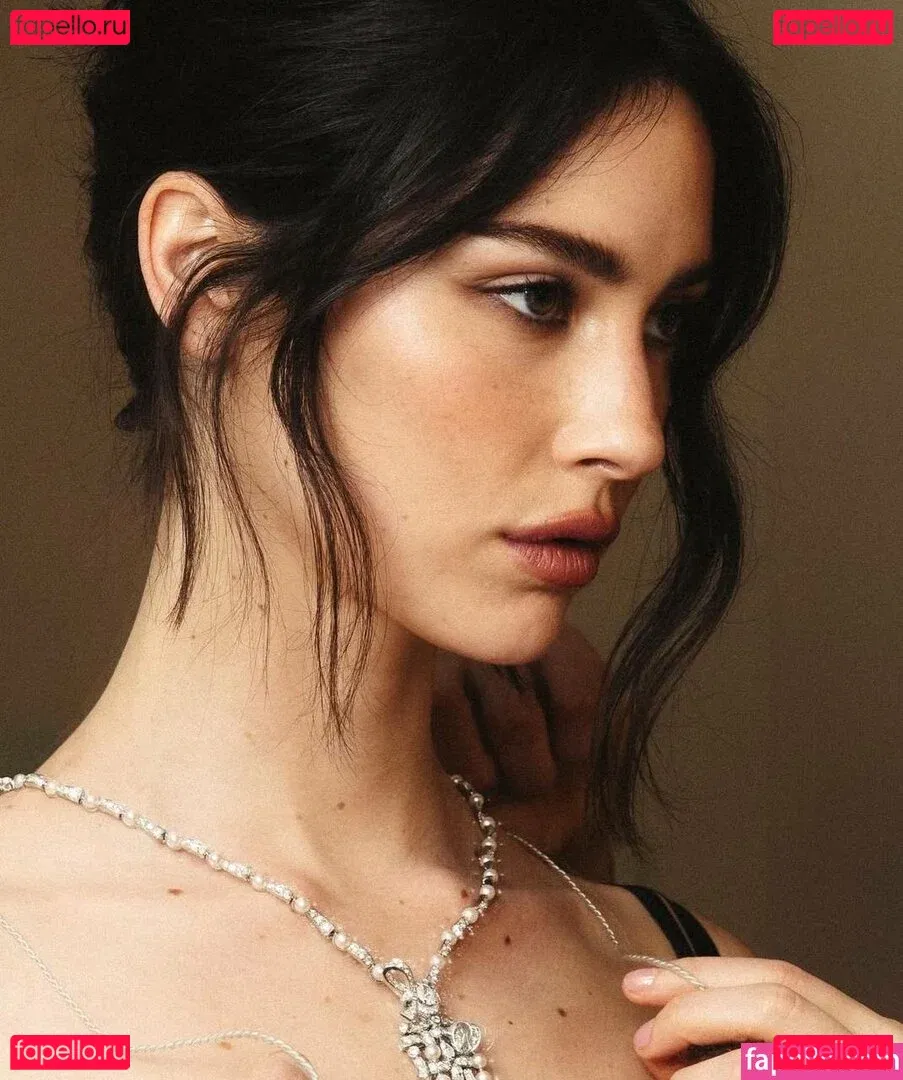 Gracie Abrams Onlyfans Photo Gallery 